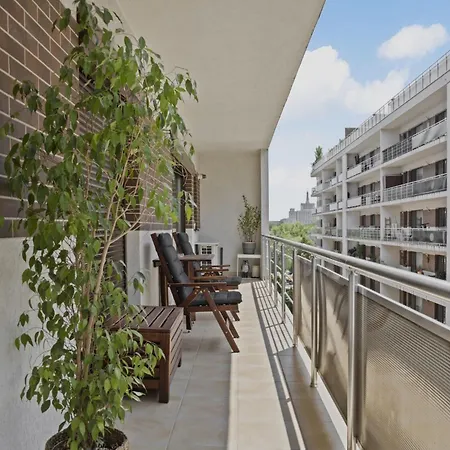 Apartment Happy